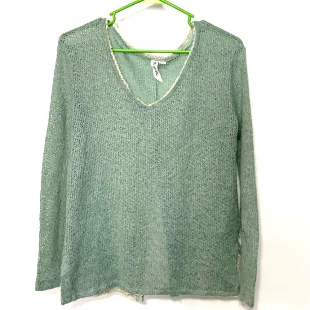 Others follow light weight sweater split back